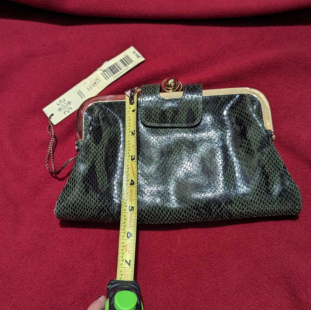 Kate Landry Coin Closure Clutch Snakeskin Animal Print Green Gold HTF NWT - Picture 4 of 8